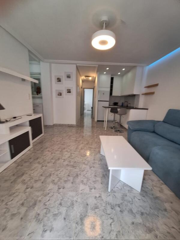 Апартаменти з 1 спальнею, 60м² в Торрев'єха, Іспанія [ID: 0152-638610]