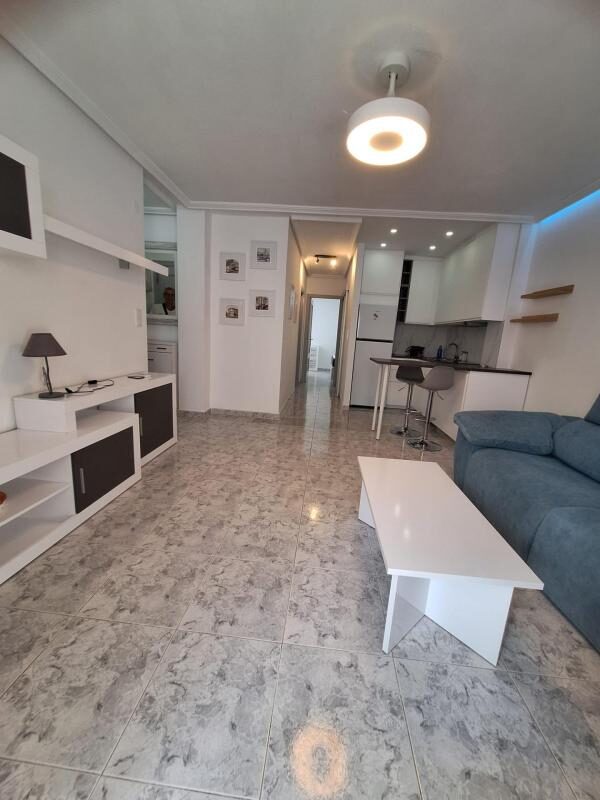 Апартаменти з 1 спальнею, 60м² в Торрев'єха, Іспанія [ID: 0152-638610]