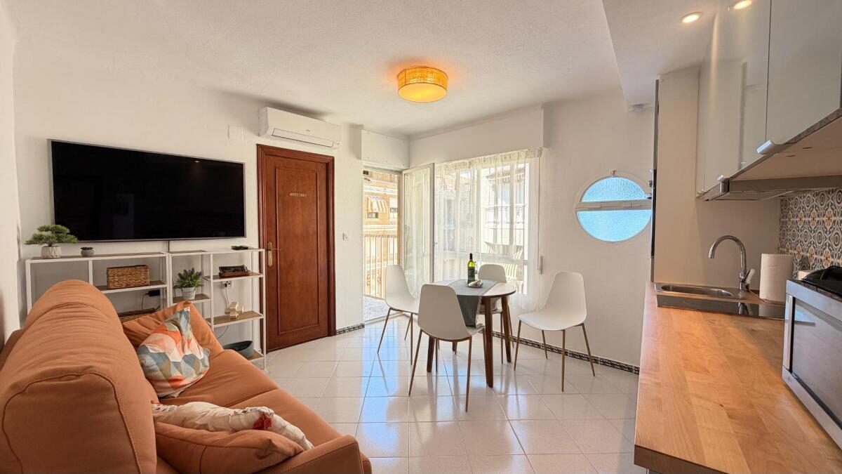 Апартаменти з 1 спальнею, 42м² в Торрев'єха, Іспанія [ID: 0152-635699]