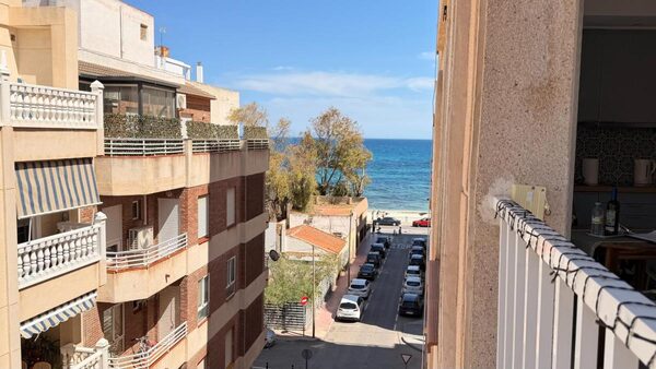 Апартаменти в Торрев'єха, Іспанія, 42м²
