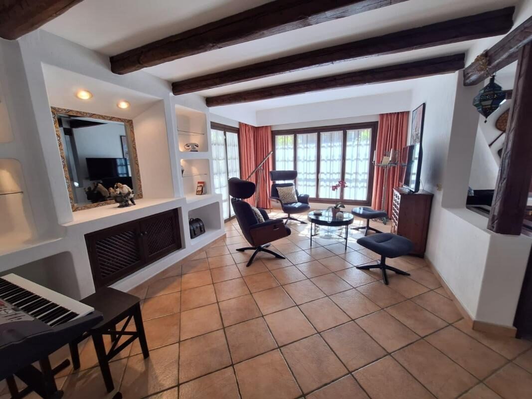Апартаменти з 2 спальнями, 160м² в Торрев'єха, Іспанія [ID: 0152-635698]