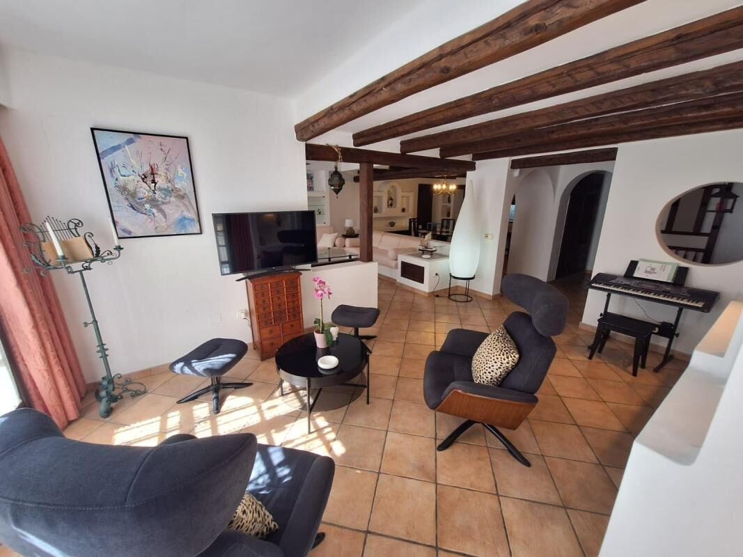 Апартаменти з 2 спальнями, 160м² в Торрев'єха, Іспанія [ID: 0152-635698]