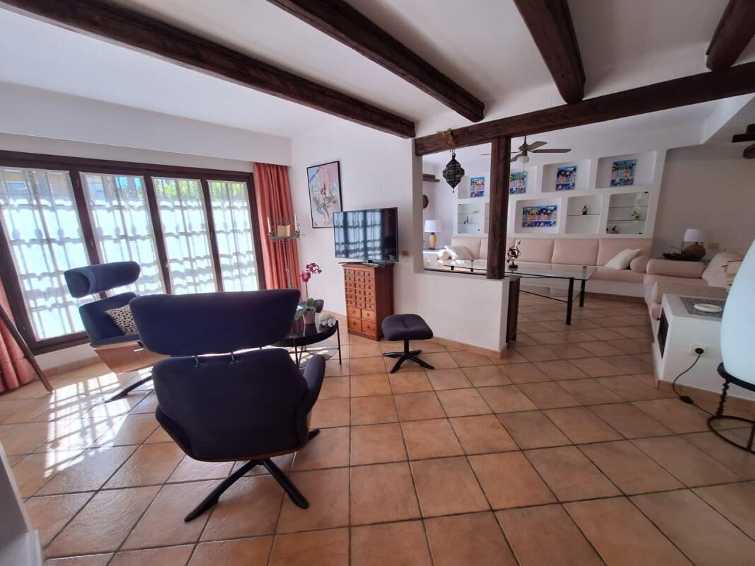 Апартаменти з 2 спальнями, 160м² в Торрев'єха, Іспанія [ID: 0152-635698]