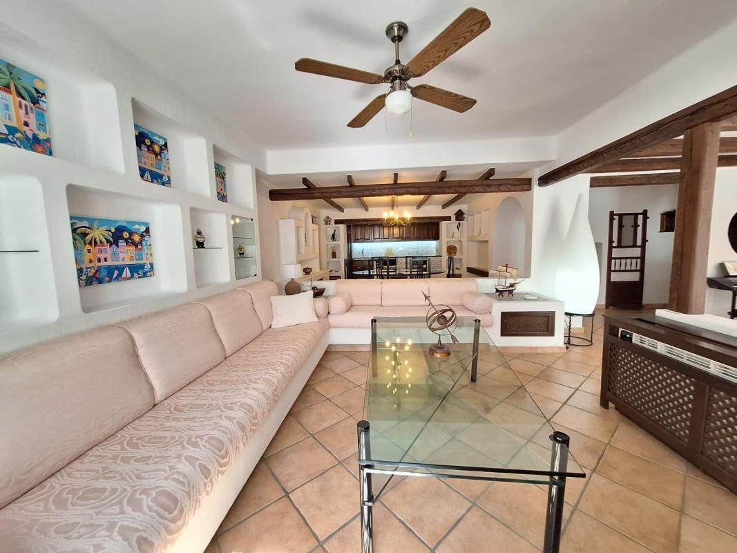 Апартаменти з 2 спальнями, 160м² в Торрев'єха, Іспанія [ID: 0152-635698]