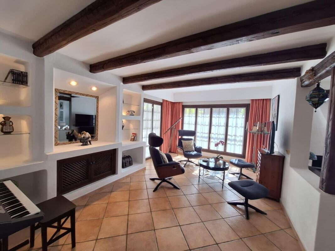 Апартаменти з 2 спальнями, 160м² в Торрев'єха, Іспанія [ID: 0152-635698]