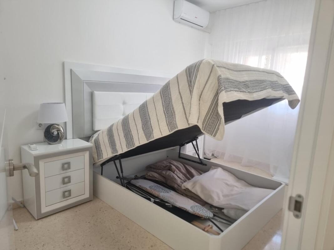 Апартаменти з 1 спальнею, 65м² в Торрев'єха, Іспанія [ID: 0152-605051]