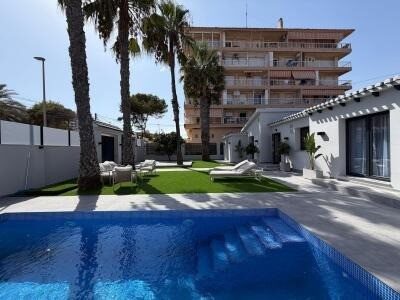 Villa with 4 bedrooms, 103m² in Punta Prima, Spain [ID: 0150-LS-1310]