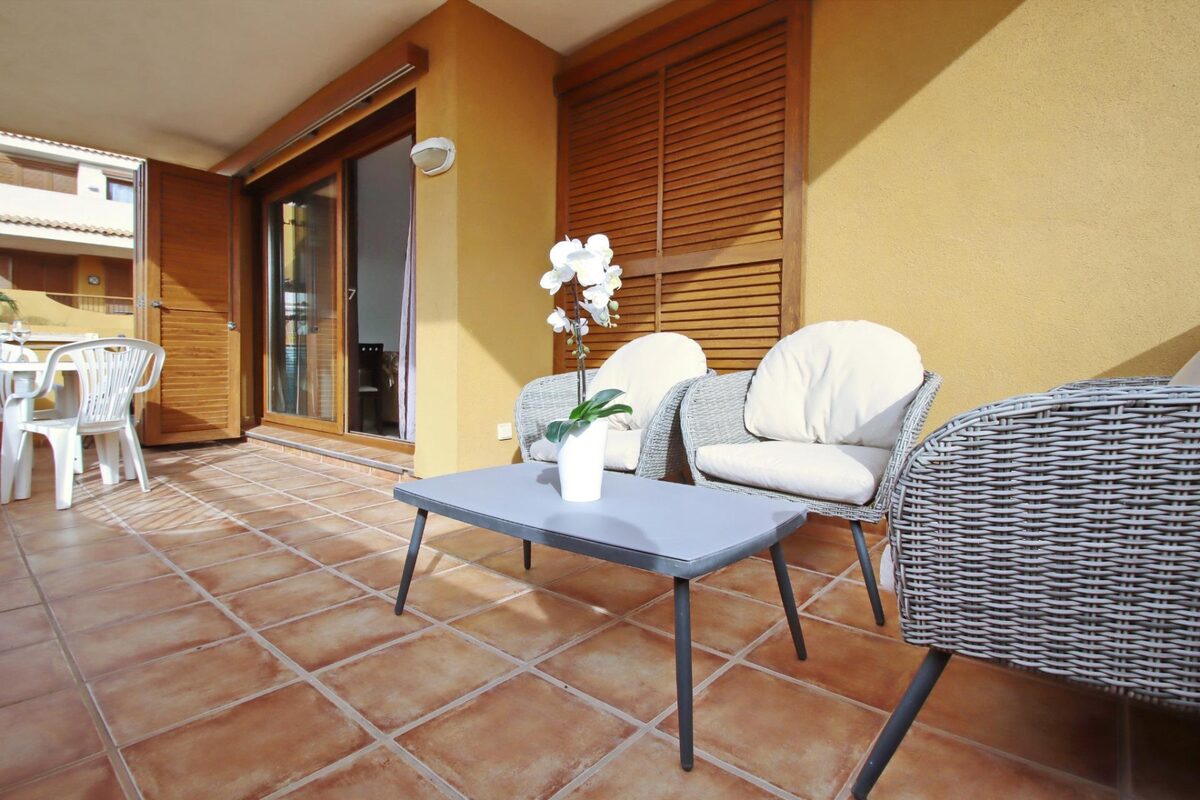 Apartments with 2 bedrooms, 86m² in Punta Prima, Spain [ID: 0150-LS-1910]