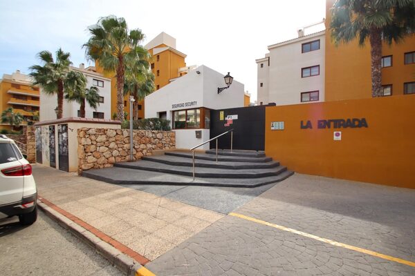 Apartamenty w Punta Prima, Hiszpania, 86m² - obraz 25