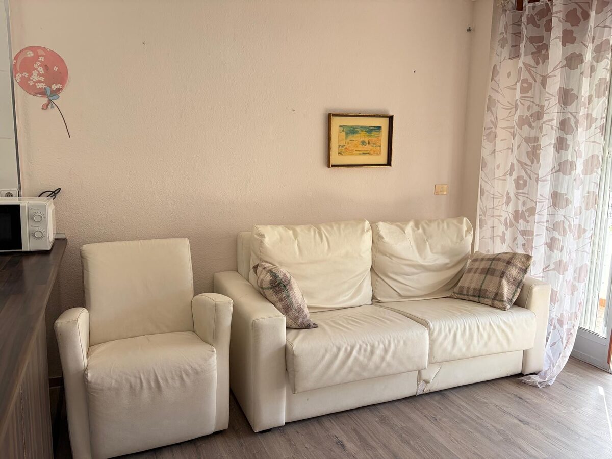 Apartments with 3 bedrooms, 83m² in Punta Prima, Spain [ID: 0150-LS-2210]