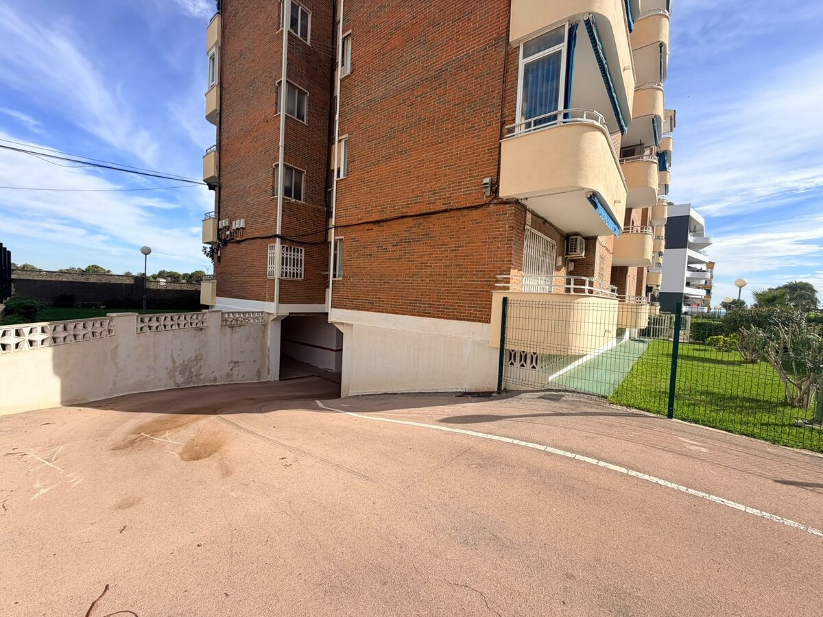 Apartments with 3 bedrooms, 83m² in Punta Prima, Spain [ID: 0150-LS-2210]