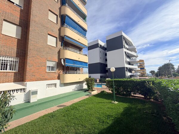 Apartamenty w Punta Prima, Hiszpania, 83m² - obraz 2