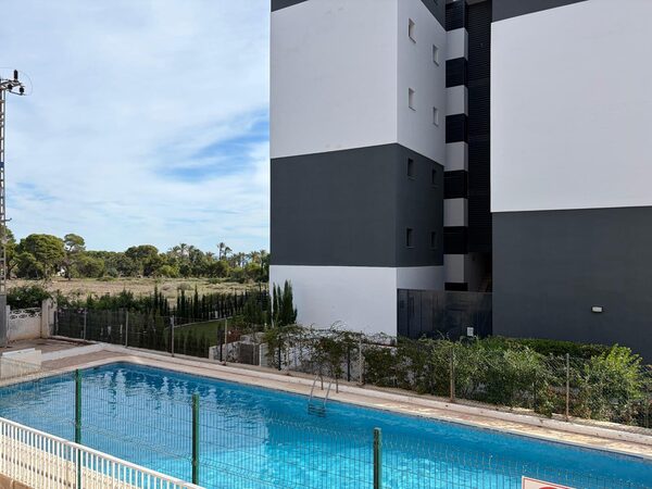 Apartamenty w Punta Prima, Hiszpania, 83m²