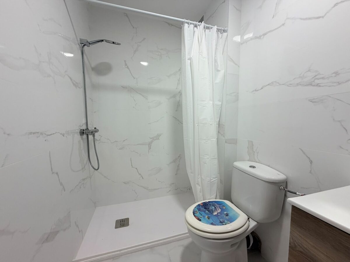Apartments with 3 bedrooms, 83m² in Punta Prima, Spain [ID: 0150-LS-2210]