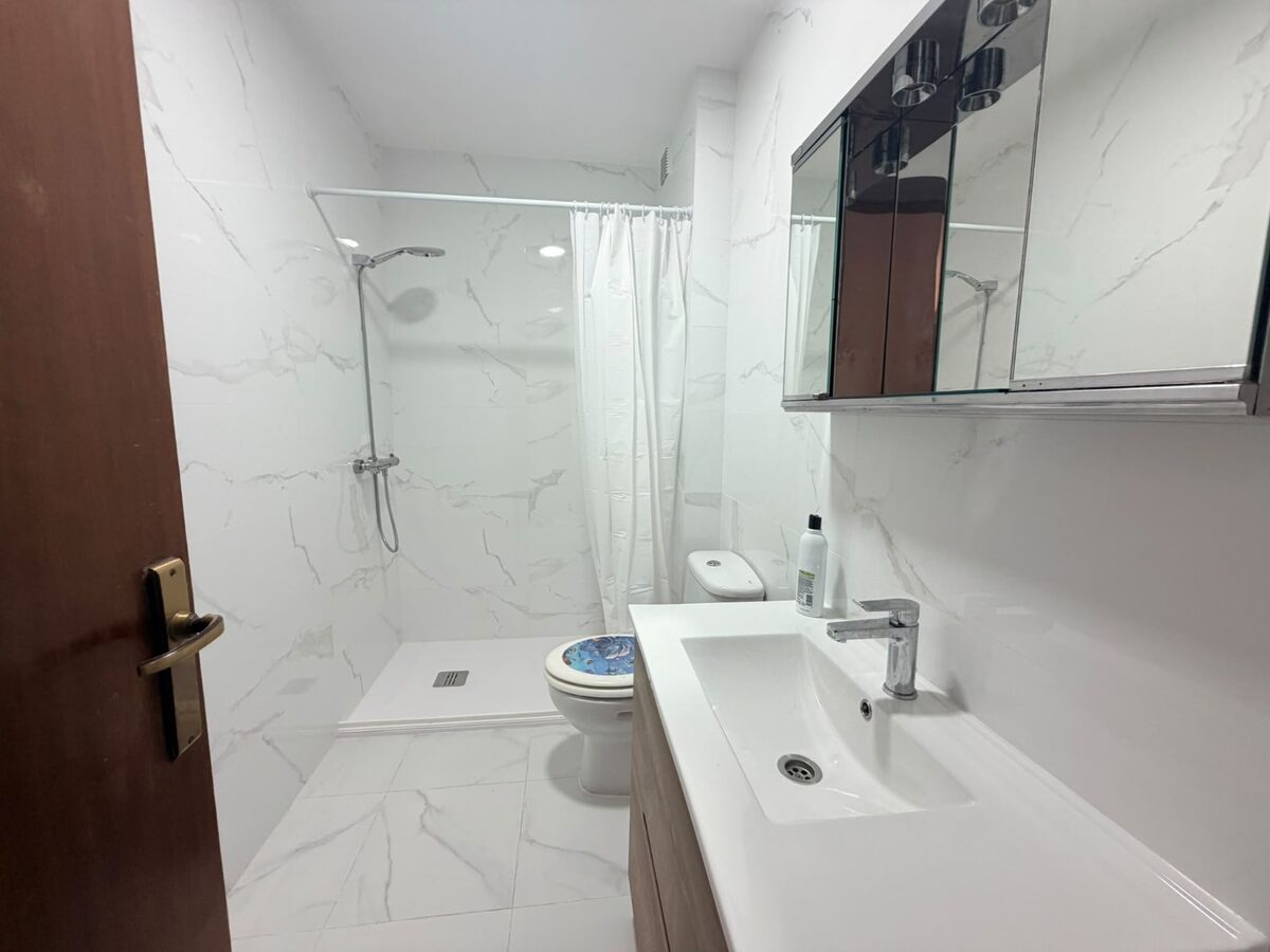 Apartments with 3 bedrooms, 83m² in Punta Prima, Spain [ID: 0150-LS-2210]