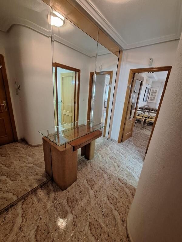 Apartamenty z 1 sypialnią, 55m² w Torrevieja, Hiszpania [ID: 0152-649499]