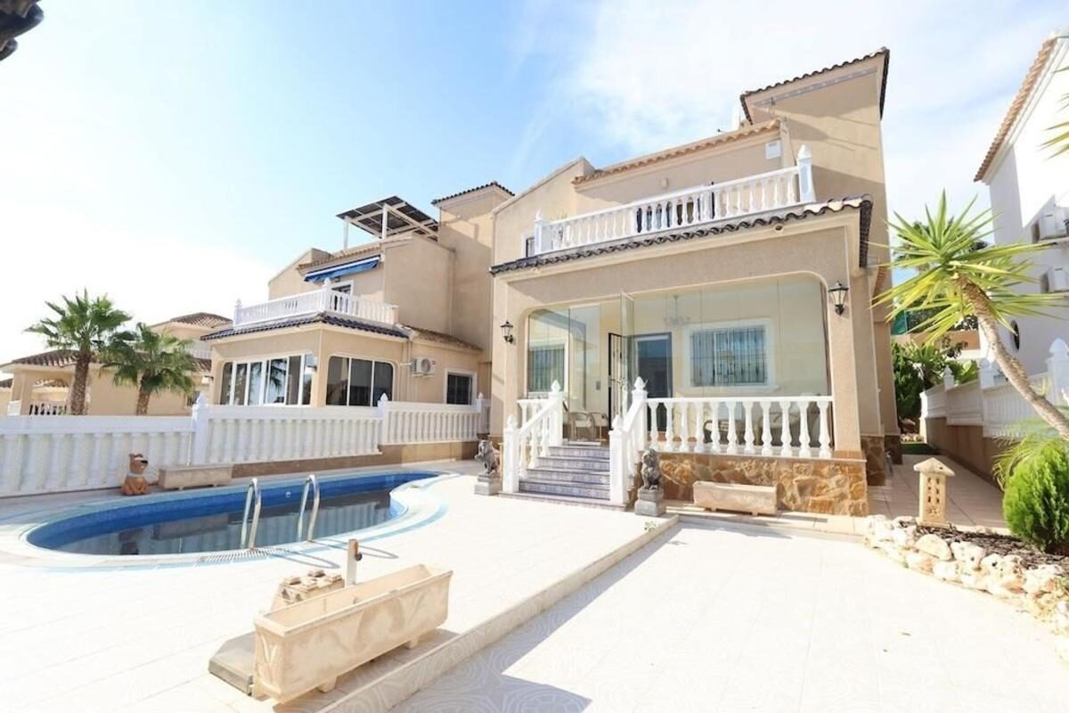 Domy z 3 sypialniami, 139m² w Orihuela, Hiszpania [ID: 0152-645864]