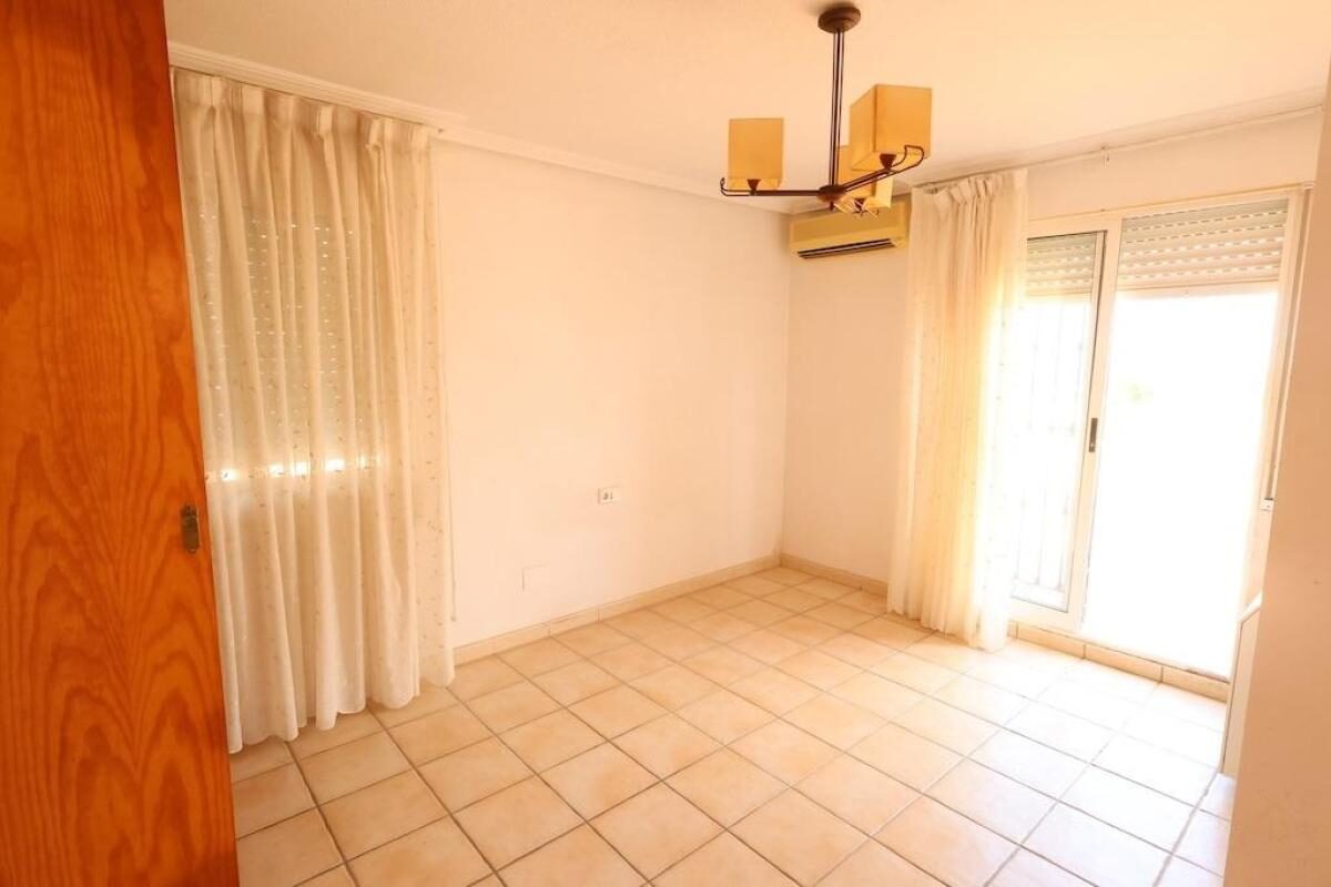 Таунхаус з 3 спальнями, 89м² в Торрев'єха, Іспанія [ID: 0152-645418]