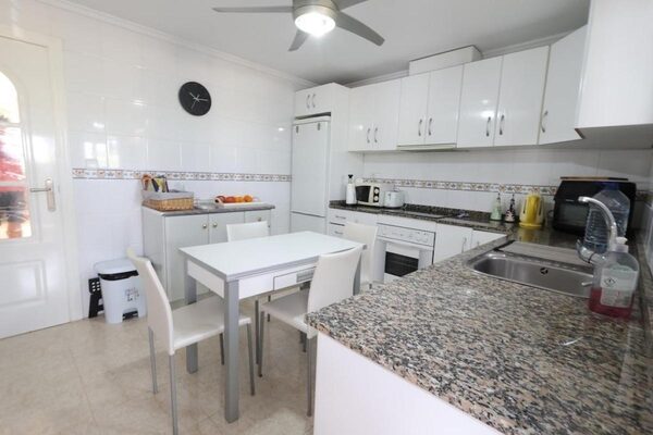 Dom szeregowy w Rojales, Hiszpania, 139m² - obraz 15