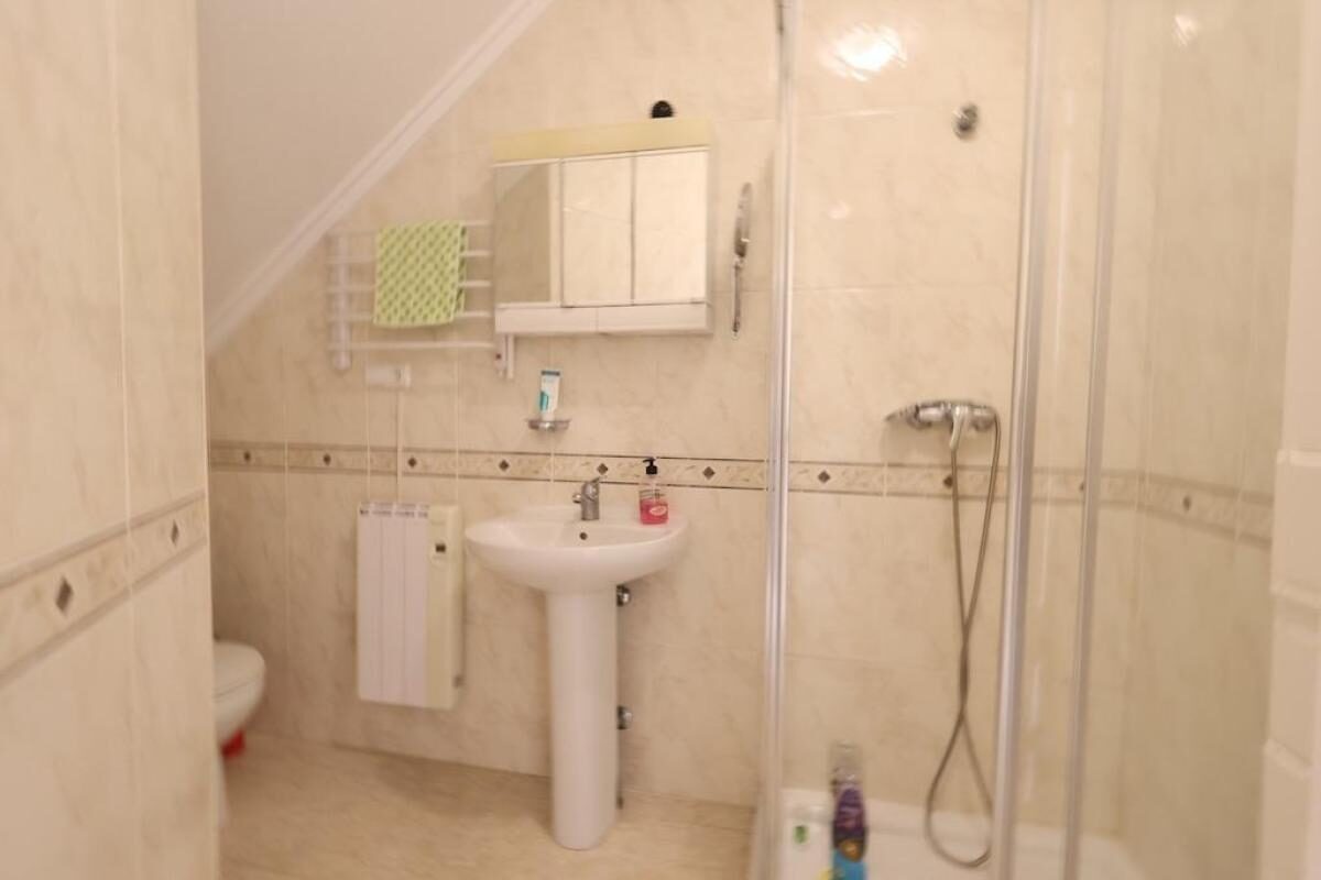 Таунхаус с 3 спальнями, 139м² в Рохалес, Испания [ID: 0152-645393]
