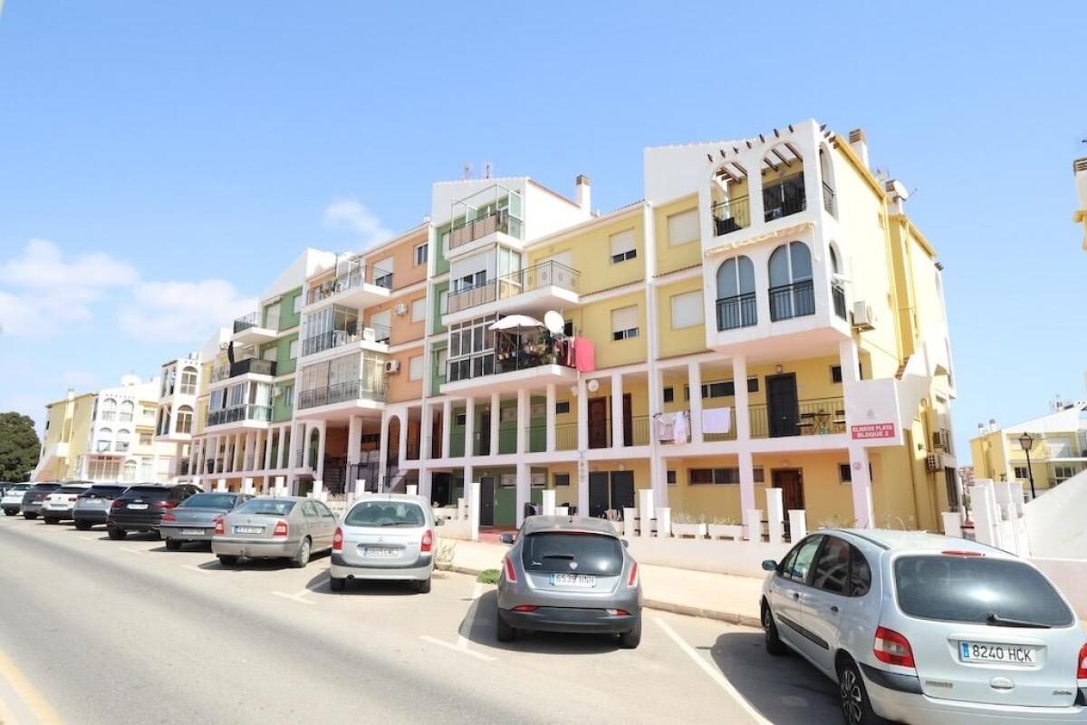 Apartamenty z 1 sypialnią, 49m² w Torrevieja, Hiszpania [ID: 0152-645348]