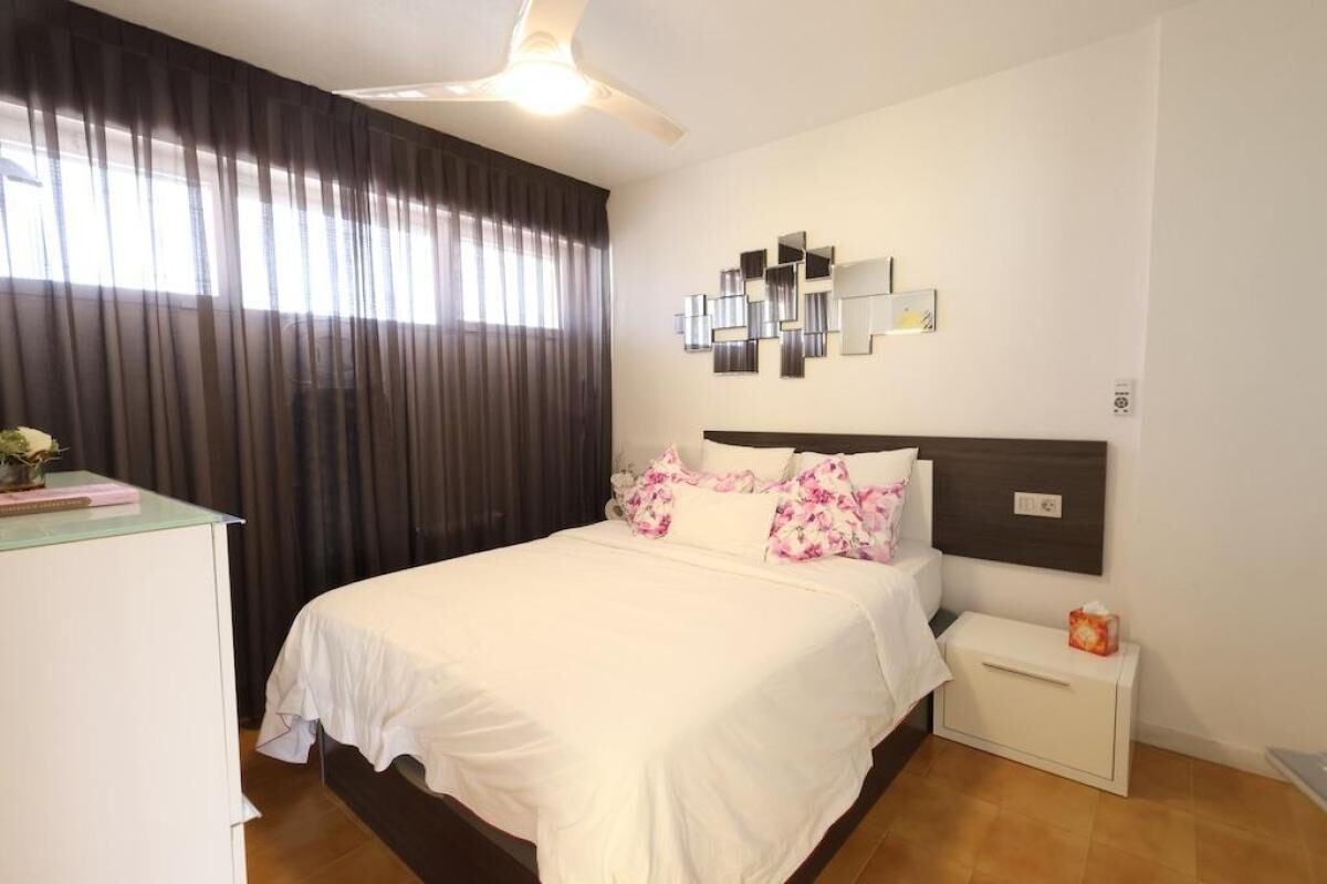 Apartamenty z 1 sypialnią, 49m² w Torrevieja, Hiszpania [ID: 0152-645348]