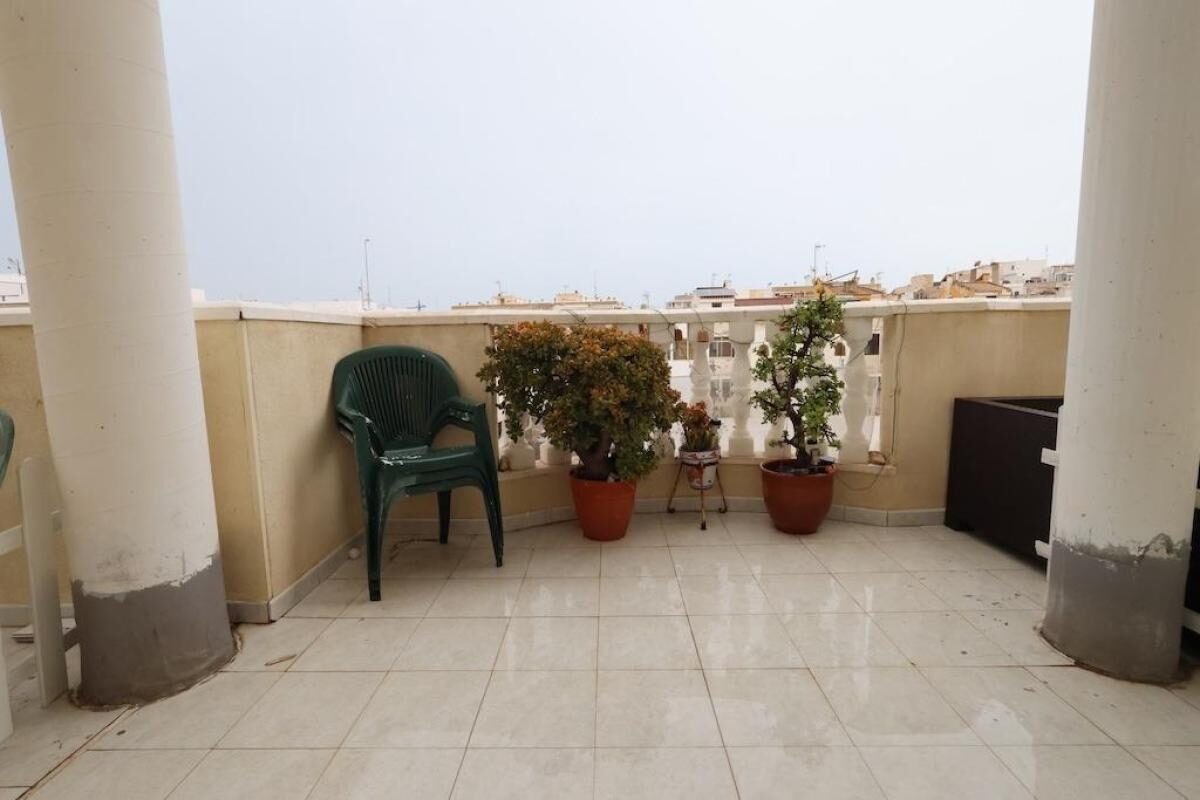 Apartments with 3 bedrooms, 113m² in Torrevieja, Spain [ID: 0152-645346]