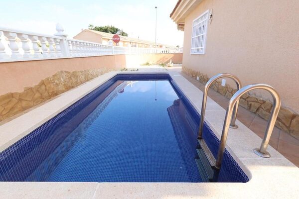 Villa in Torrevieja, Spain, 101m²