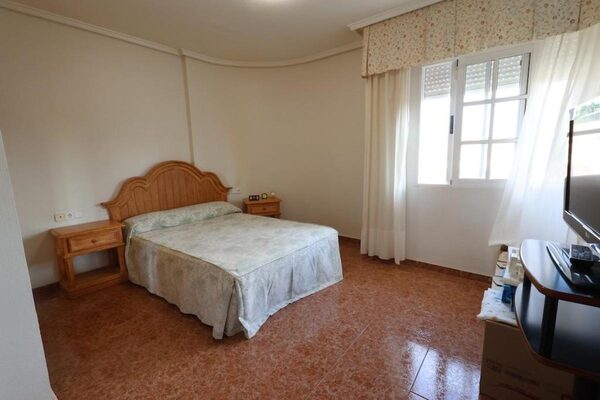 Villa in Torrevieja, Spain, 101m² - image 12