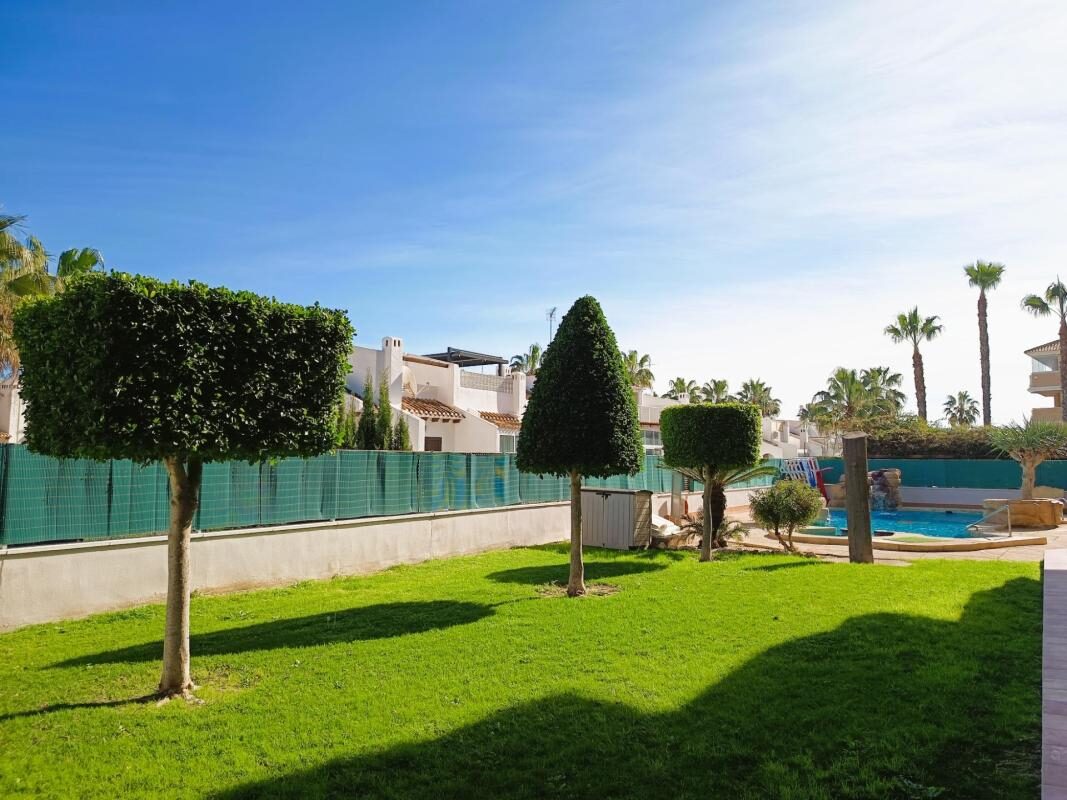 Apartamenty z 2 sypialniami, 70m² w Orihuela, Hiszpania [ID: 0152-645340]