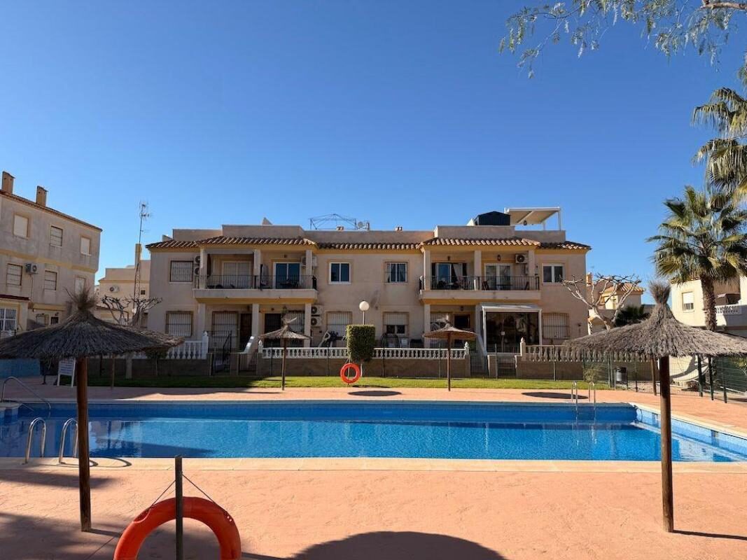Bungalow with 2 bedrooms, 49m² in Orihuela, Spain [ID: 0152-645332]