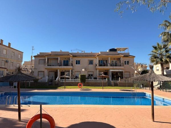 Bungalow w Orihuela, Hiszpania, 49m² - obraz 18