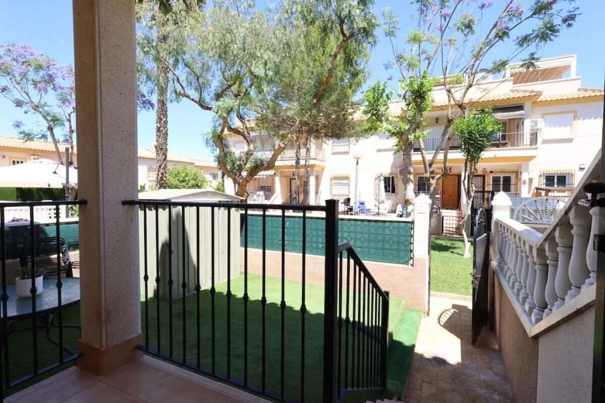 Bungalow with 2 bedrooms, 49m² in Orihuela, Spain [ID: 0152-645332]