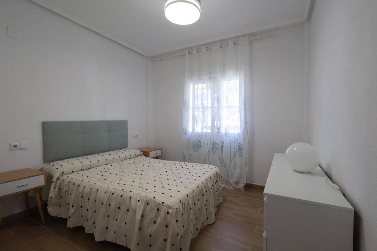 Bungalow with 2 bedrooms, 49m² in Orihuela, Spain [ID: 0152-645332]