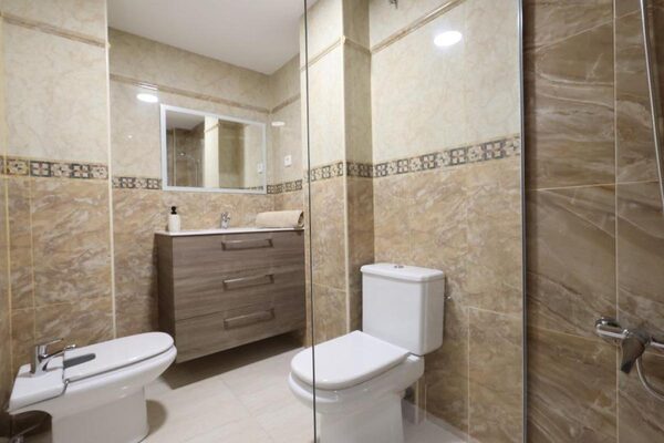 Apartamenty w Torrevieja, Hiszpania, 110m² - obraz 19