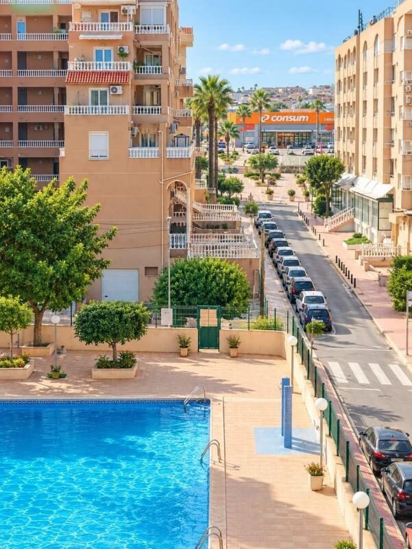 Apartments with 2 bedrooms, 114m² in Torrevieja, Spain [ID: 0152-643934]