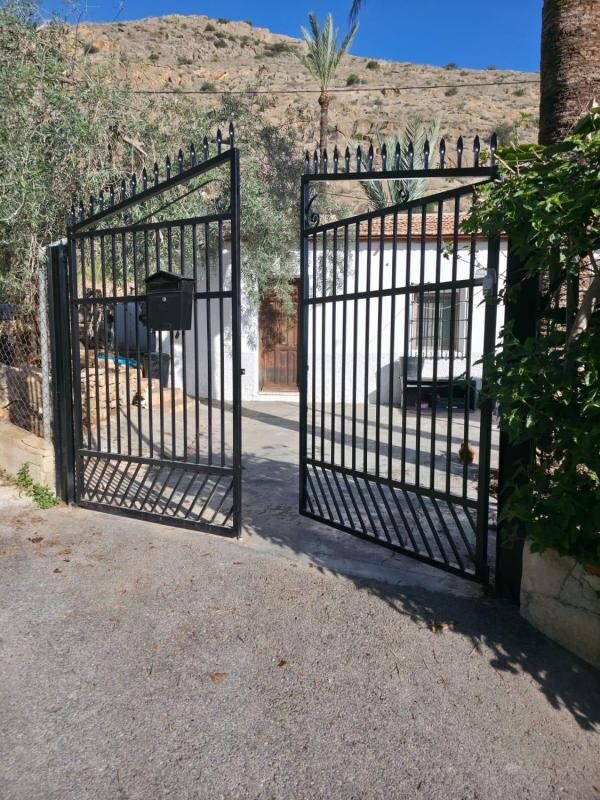 Houses with 3 bedrooms, 120m² in Orihuela, Spain [ID: 0152-643893]