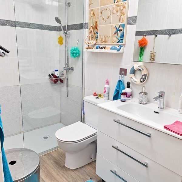 Apartamenty w Torrevieja, Hiszpania, 56m² - obraz 12