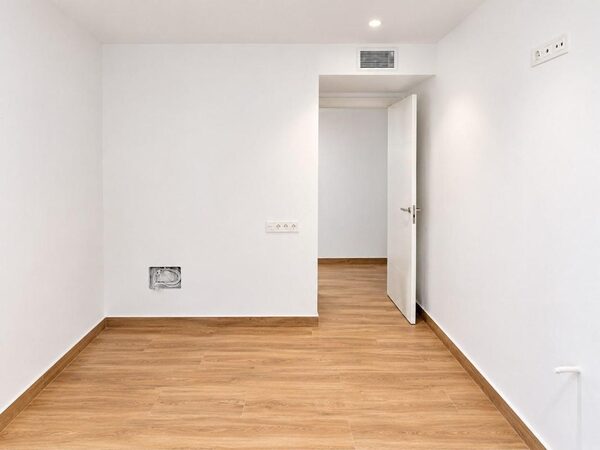 Комерційна нерухомість в Оріуела, Іспанія, 700м² - зображення 25