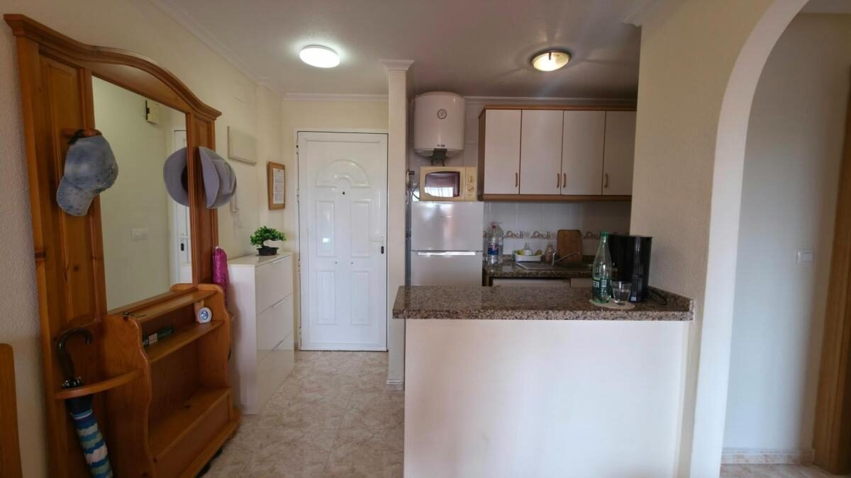 Apartamenty z 1 sypialnią, 45m² w Torrevieja, Hiszpania [ID: 0152-640816]