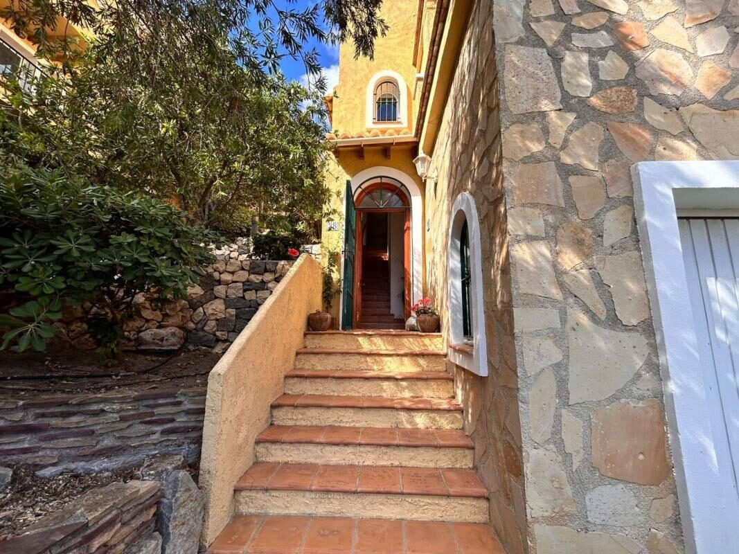 Domy z 3 sypialniami, 115m² w Altea, Hiszpania [ID: 0152-640803]