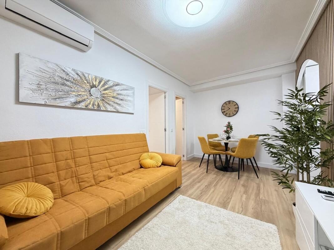 Apartments with 1 bedroom, 44m² in Torrevieja, Spain [ID: 0152-640534]
