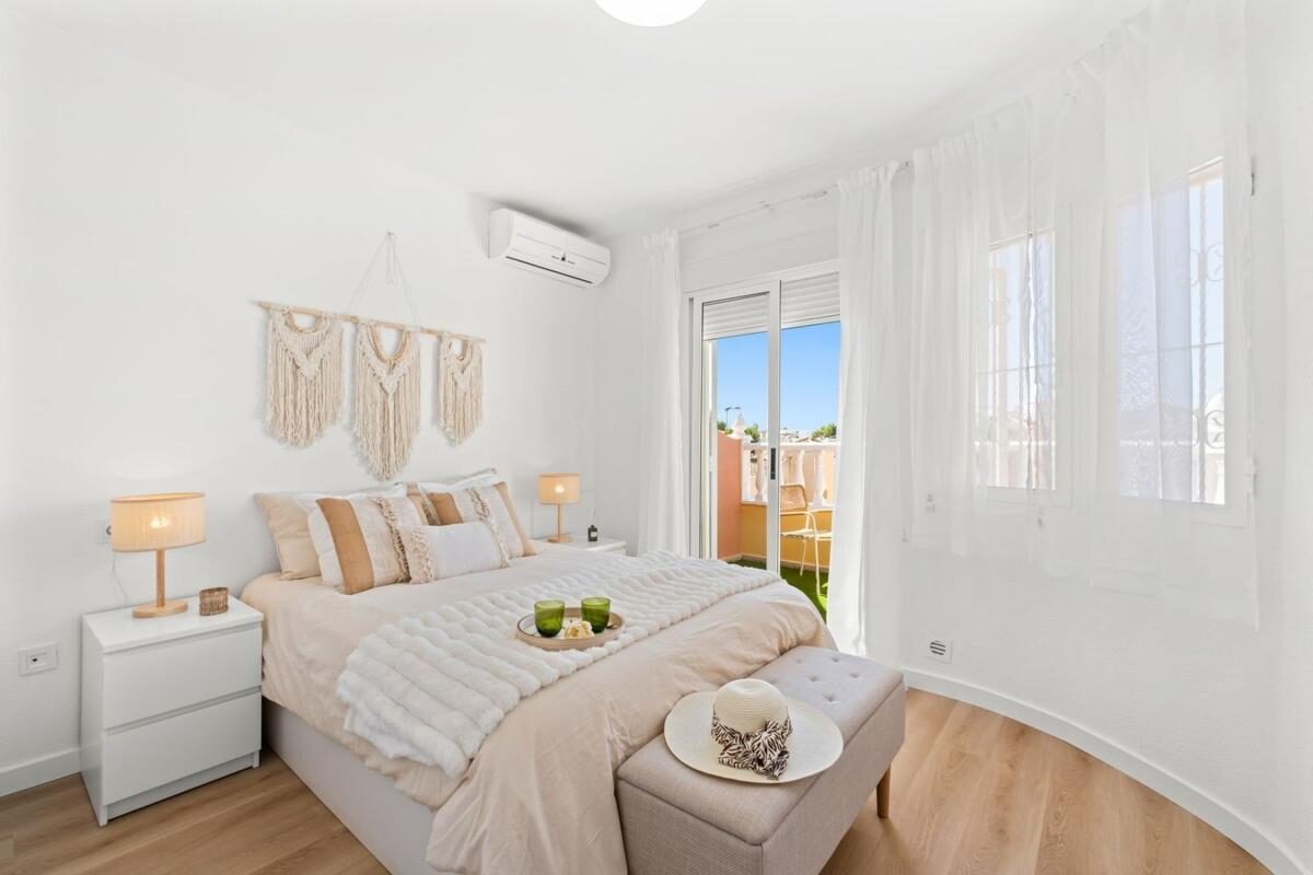 Domy z 2 sypialniami, 64m² w Orihuela, Hiszpania [ID: 0152-638975]