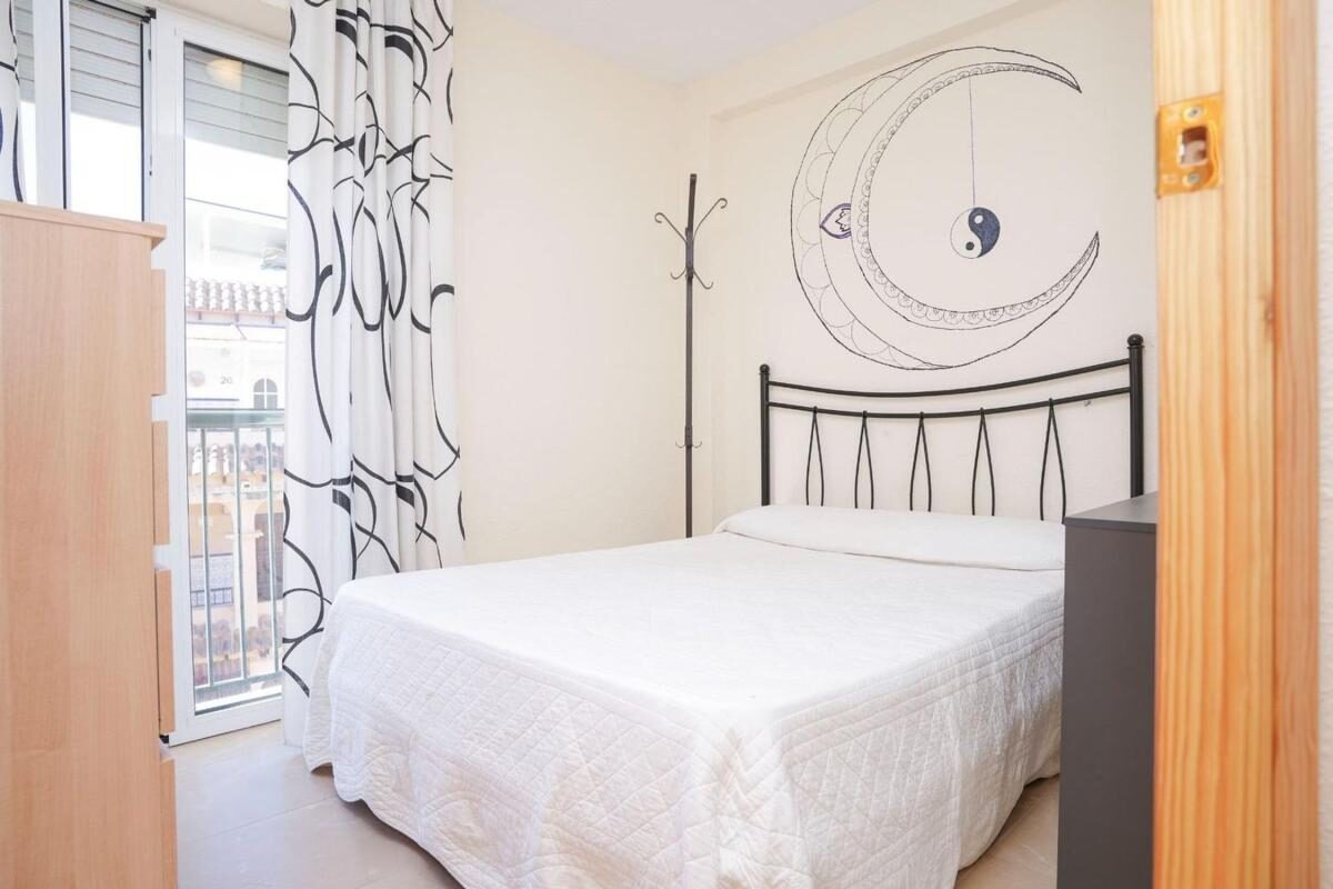 Apartments with 3 bedrooms, 94m² in Torrevieja, Spain [ID: 0152-638415]
