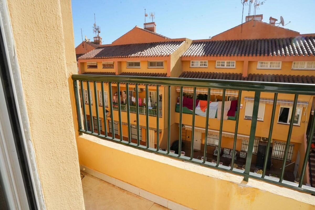 Apartments with 3 bedrooms, 94m² in Torrevieja, Spain [ID: 0152-638415]