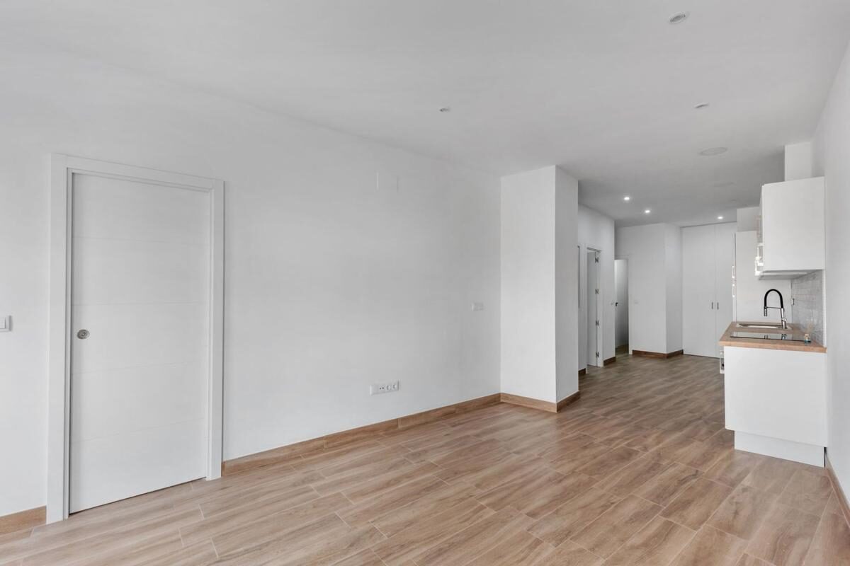 Apartamenty z 1 sypialnią, 74m² w Torrevieja, Hiszpania [ID: 0152-637430]