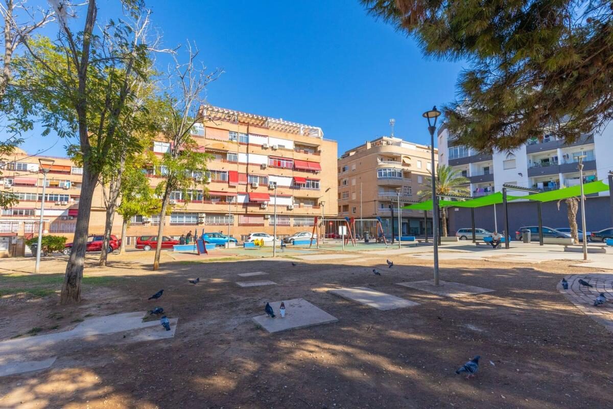 Apartamenty z 1 sypialnią, 74m² w Torrevieja, Hiszpania [ID: 0152-637430]