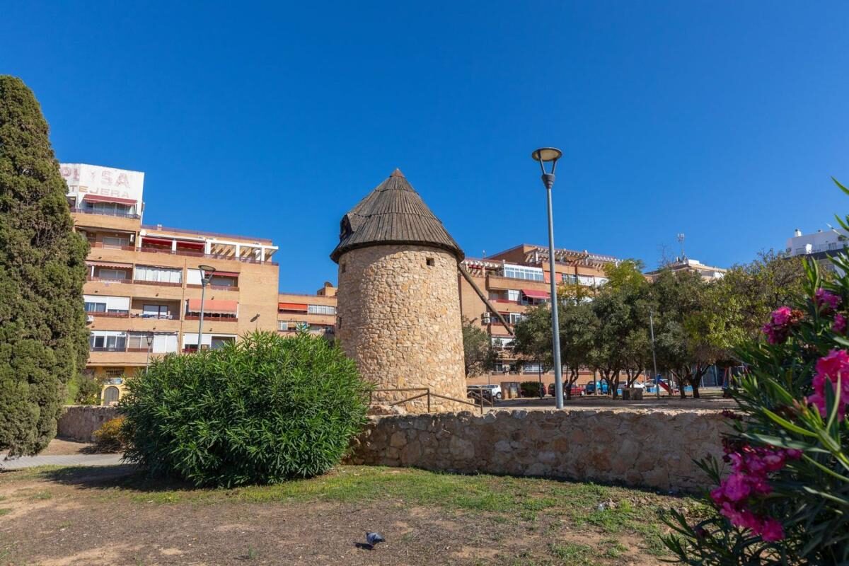 Apartamenty z 1 sypialnią, 74m² w Torrevieja, Hiszpania [ID: 0152-637430]