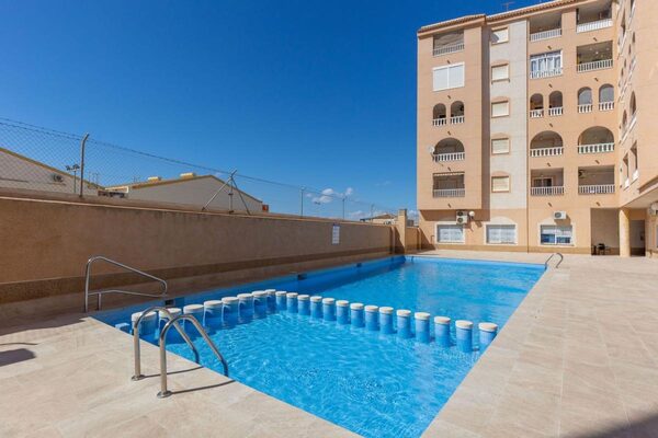Apartamenty w Torrevieja, Hiszpania, 74m² - obraz 3