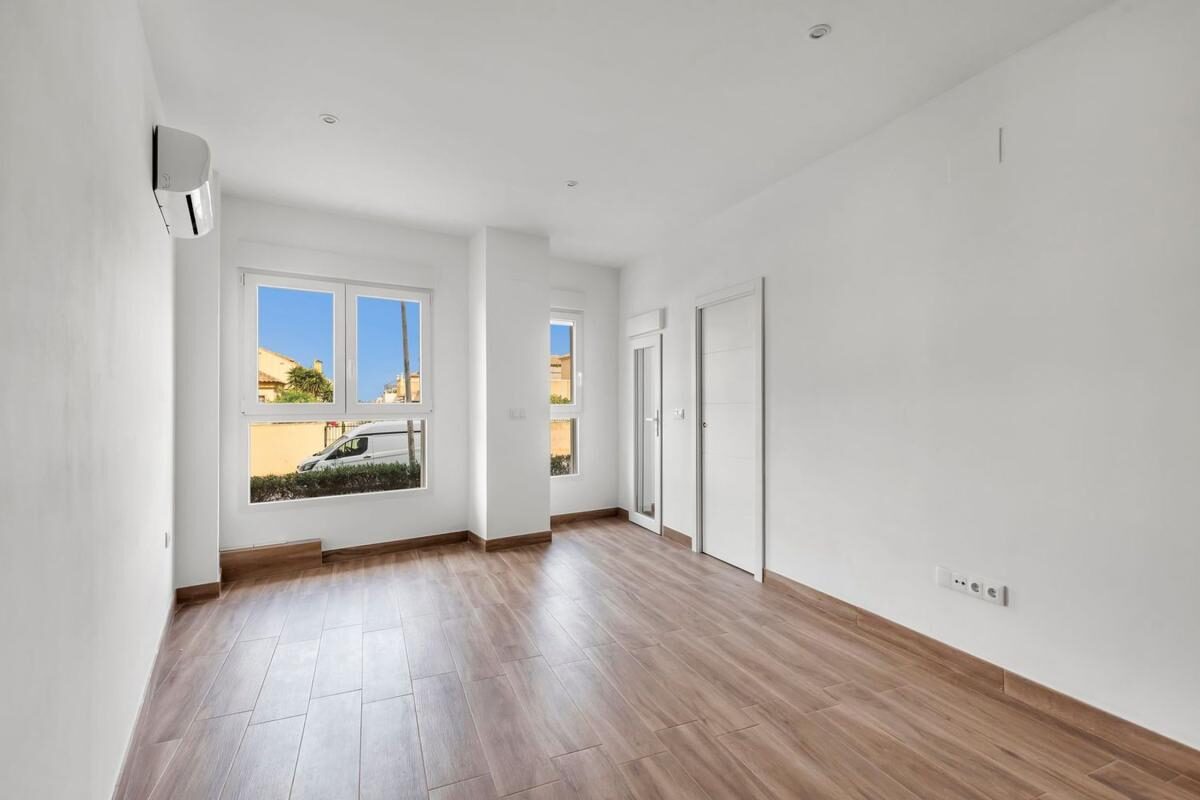 Apartamenty z 1 sypialnią, 74m² w Torrevieja, Hiszpania [ID: 0152-637430]